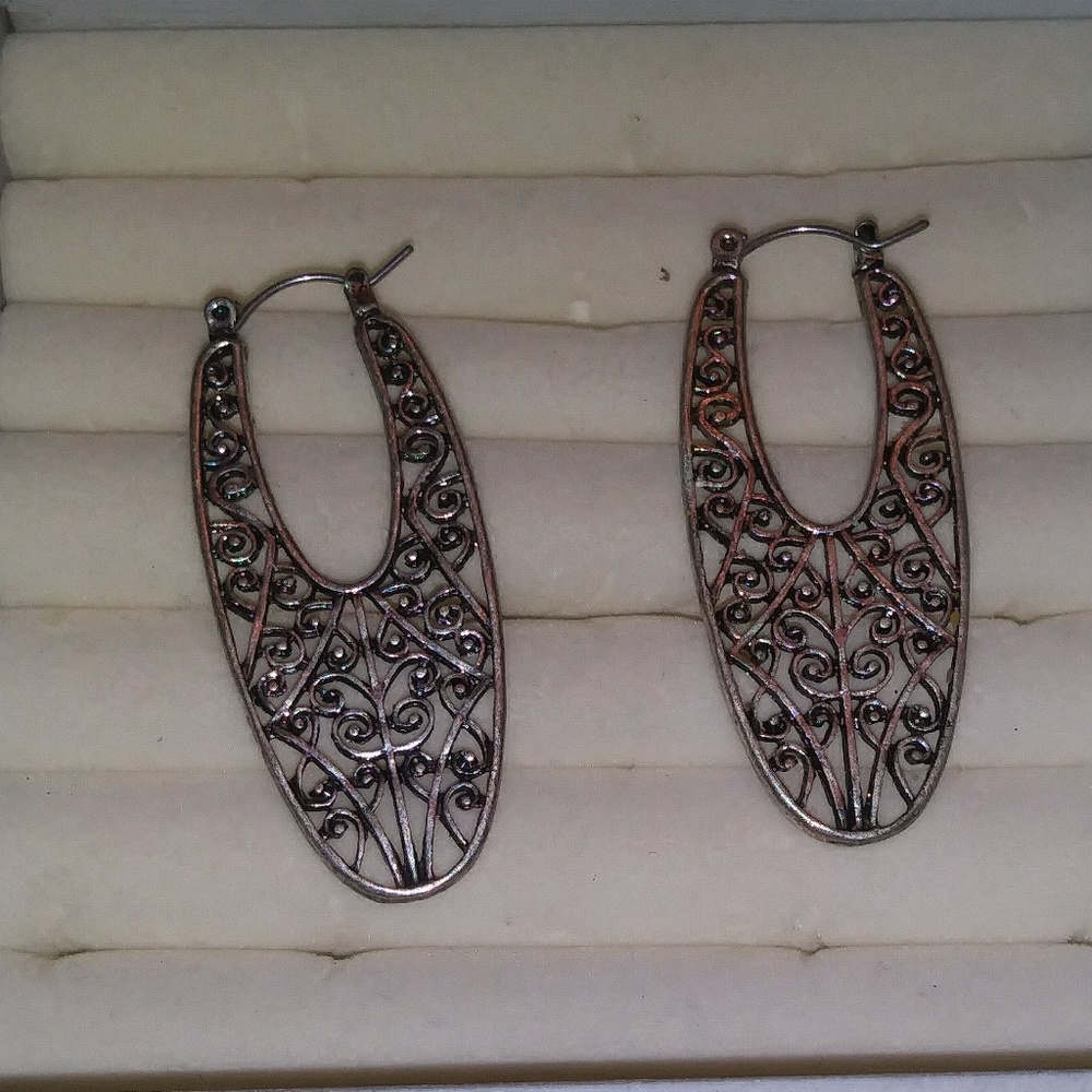 Earings